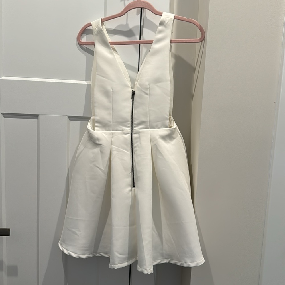 FOREVER 21 Cream Plunge Mini Dress, Small - Picture 2 of 8